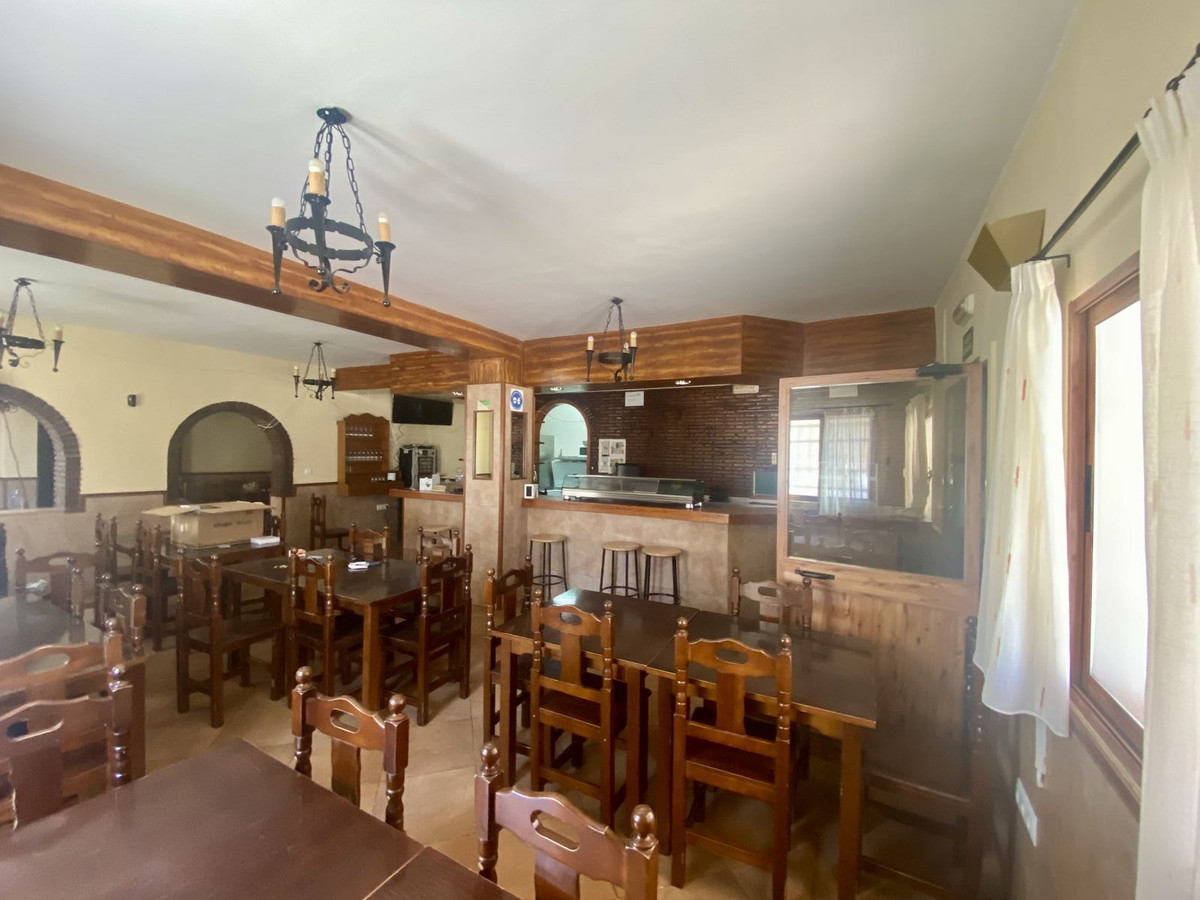 6 Bed Townhouse for sale in Málaga Costa Del Sol, Málaga, Spain