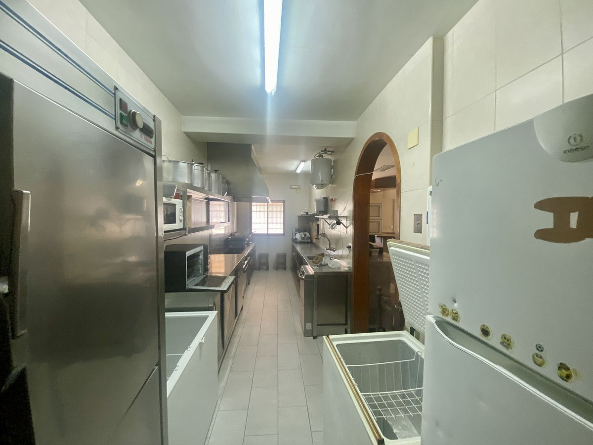 6 Bed Townhouse for sale in Málaga Costa Del Sol, Málaga, Spain