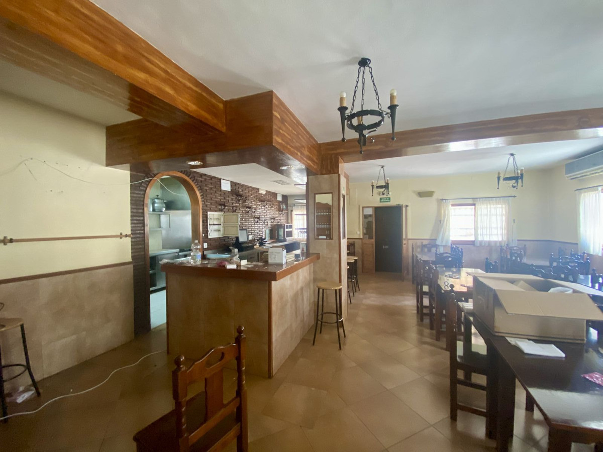 6 Bed Townhouse for sale in Málaga Costa Del Sol, Málaga, Spain