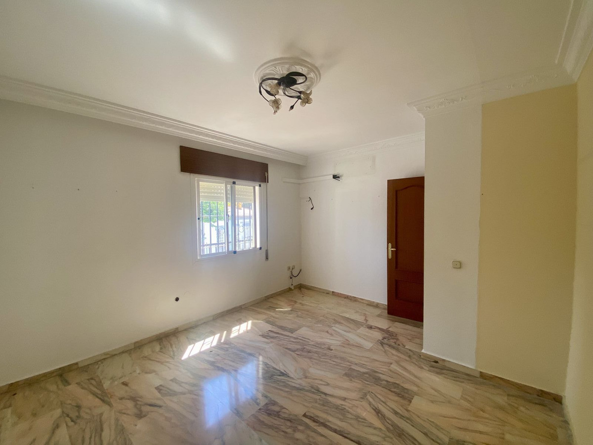 6 Bed Townhouse for sale in Málaga Costa Del Sol, Málaga, Spain