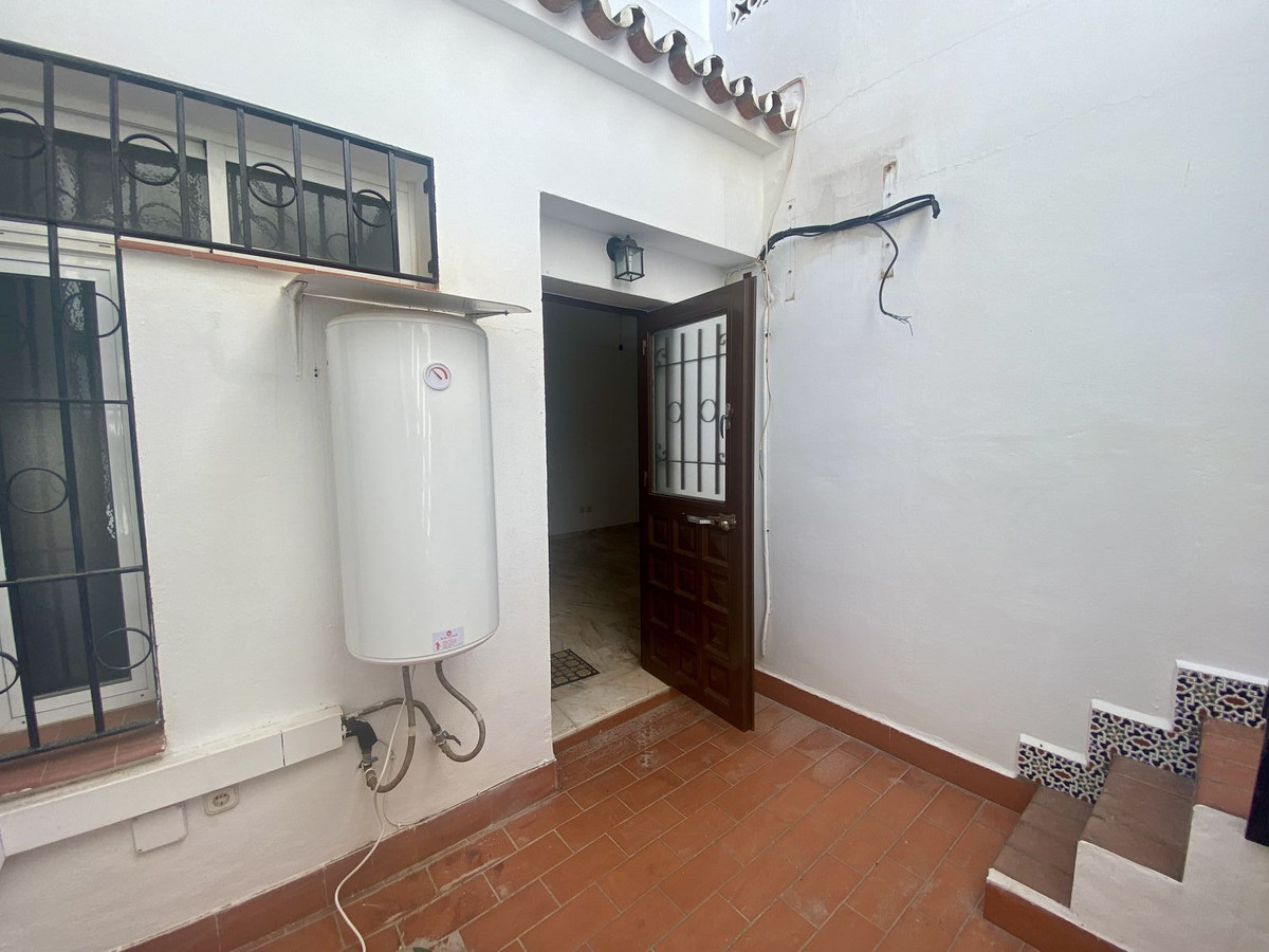 6 Bed Townhouse for sale in Málaga Costa Del Sol, Málaga, Spain