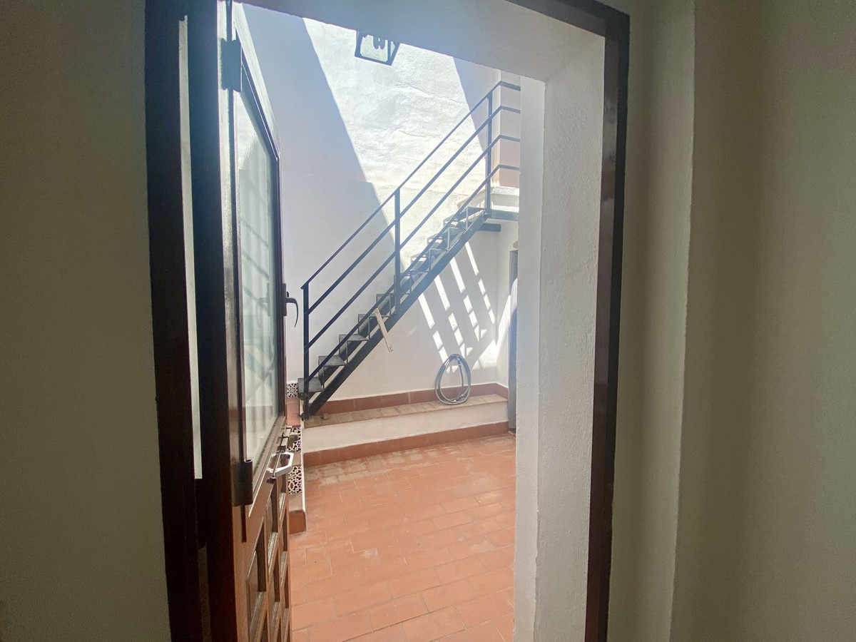 6 Bed Townhouse for sale in Málaga Costa Del Sol, Málaga, Spain
