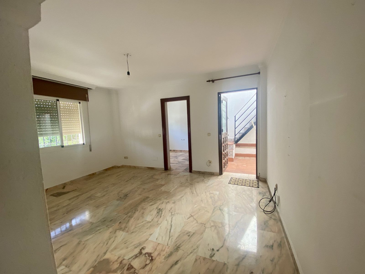6 Bed Townhouse for sale in Málaga Costa Del Sol, Málaga, Spain