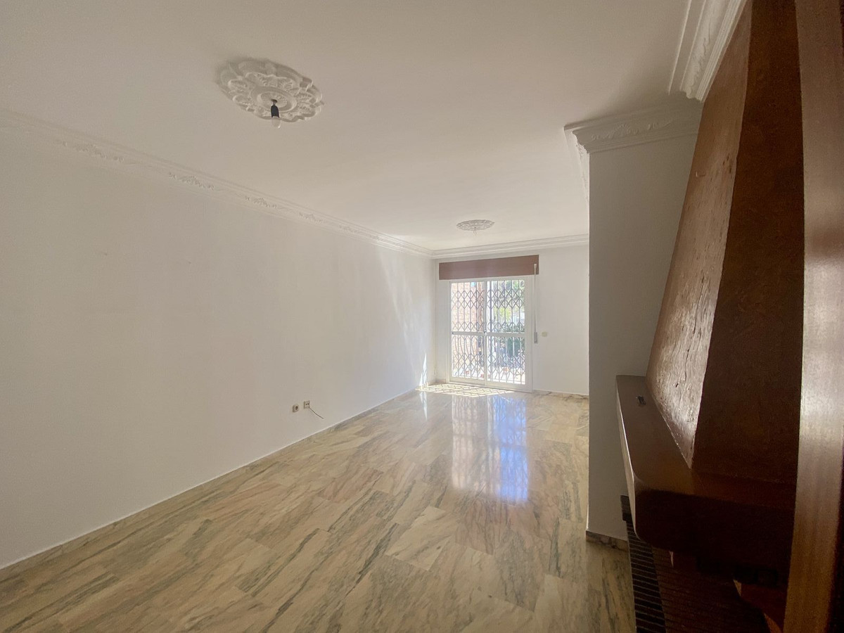 6 Bed Townhouse for sale in Málaga Costa Del Sol, Málaga, Spain