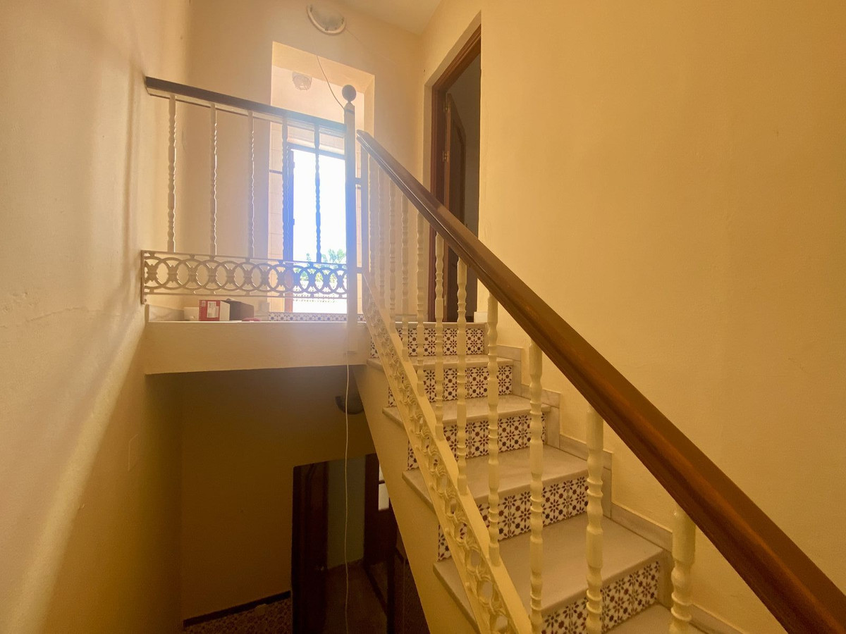6 Bed Townhouse for sale in Málaga Costa Del Sol, Málaga, Spain