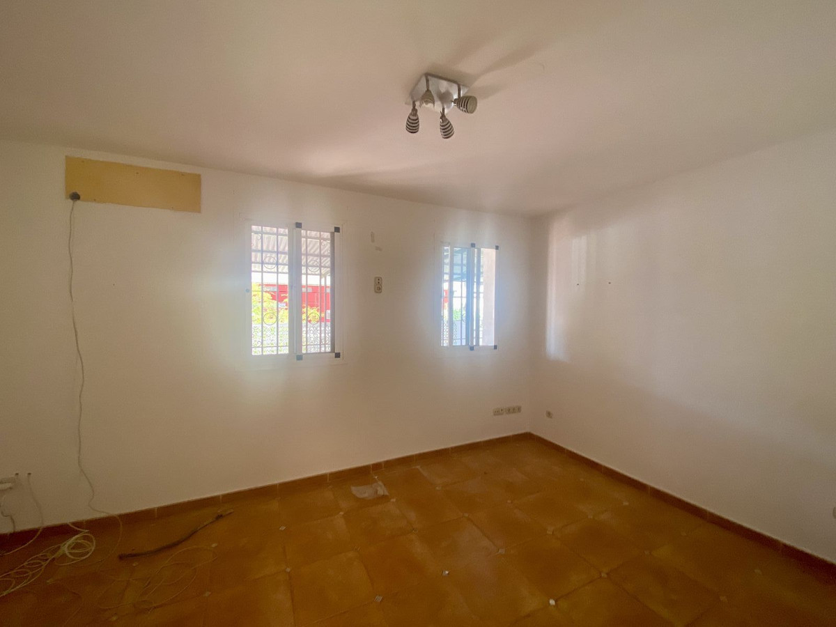 6 Bed Townhouse for sale in Málaga Costa Del Sol, Málaga, Spain