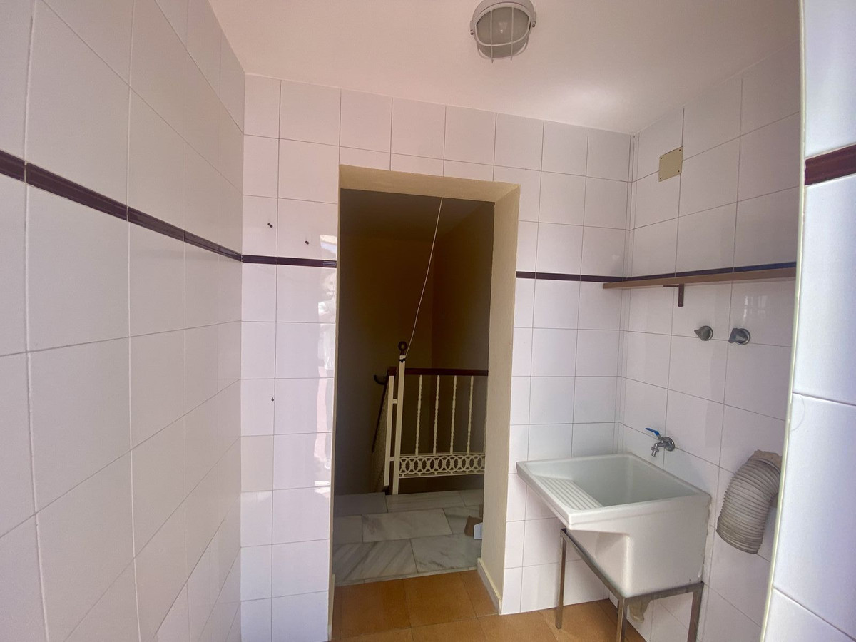 6 Bed Townhouse for sale in Málaga Costa Del Sol, Málaga, Spain