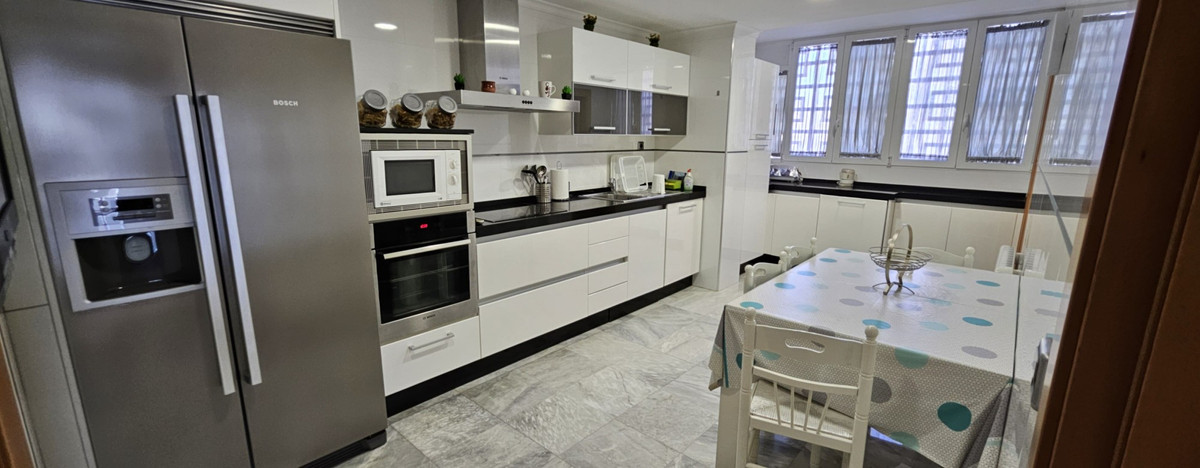 Se vende Apartamento Planta Baja de 4 dormitorios en Costa Blanca, Alicante, España