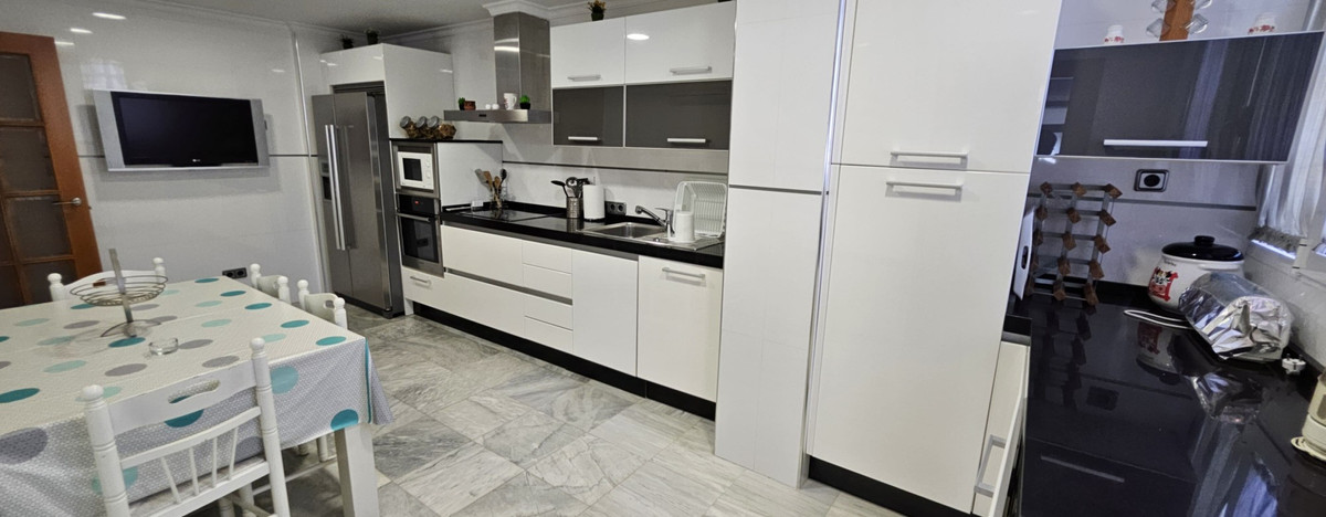 Se vende Apartamento Planta Baja de 4 dormitorios en Costa Blanca, Alicante, España