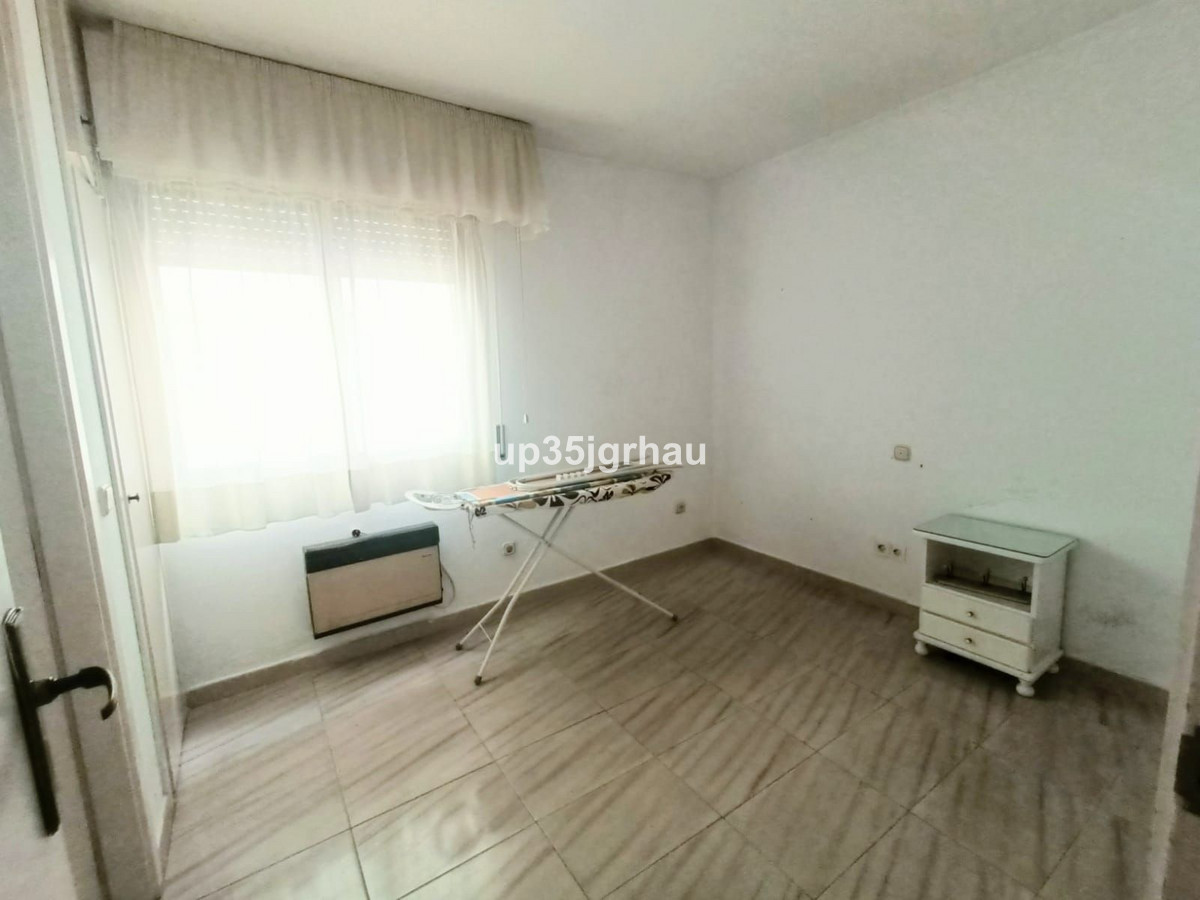 2 Bed Apartment for sale in Estepona Costa Del Sol, Málaga, Spain