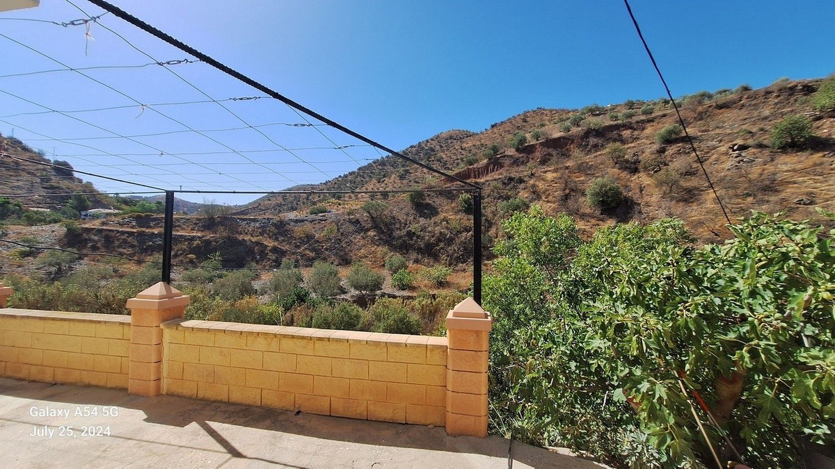 4 Bed Townhouse for sale in Alora Costa Del Sol, Málaga, Spain