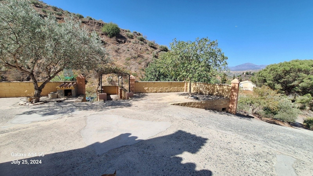 4 Bed Townhouse for sale in Alora Costa Del Sol, Málaga, Spain