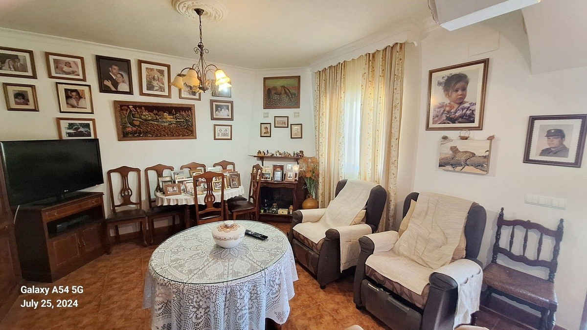 4 Bed Townhouse for sale in Alora Costa Del Sol, Málaga, Spain