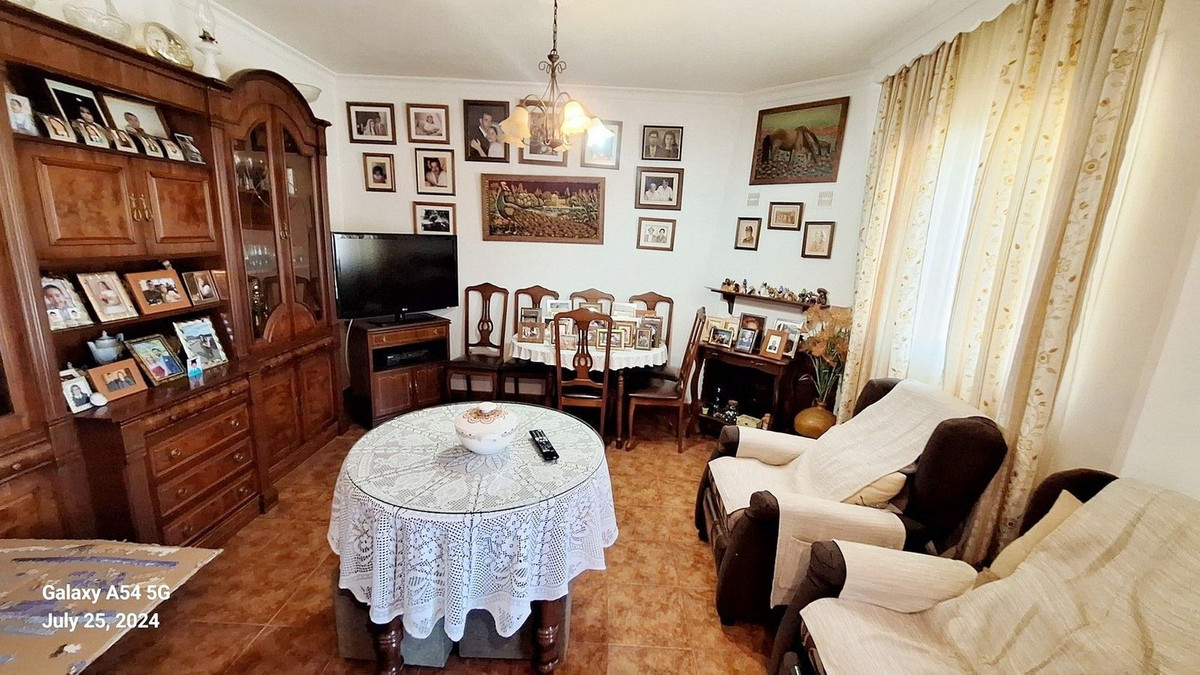 4 Bed Townhouse for sale in Alora Costa Del Sol, Málaga, Spain