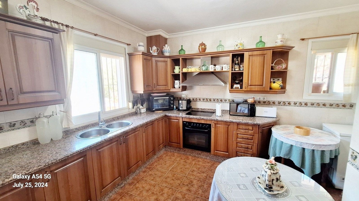 4 Bed Townhouse for sale in Alora Costa Del Sol, Málaga, Spain