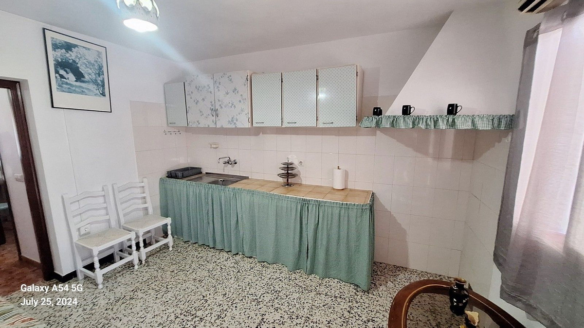 4 Bed Townhouse for sale in Alora Costa Del Sol, Málaga, Spain