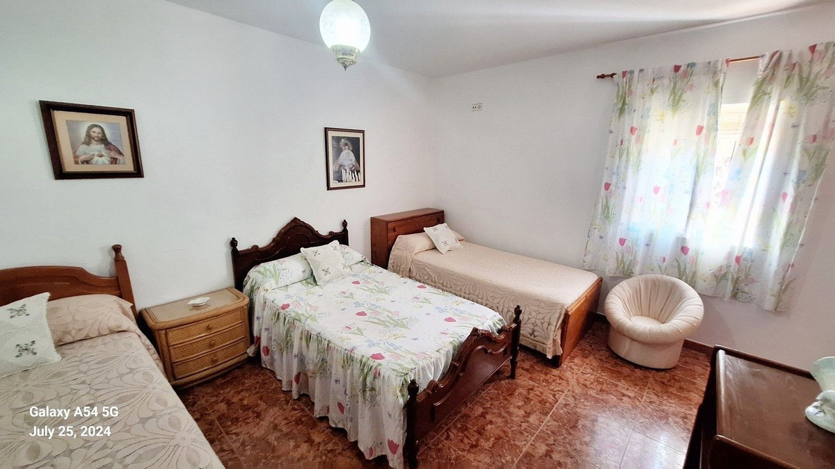 4 Bed Townhouse for sale in Alora Costa Del Sol, Málaga, Spain