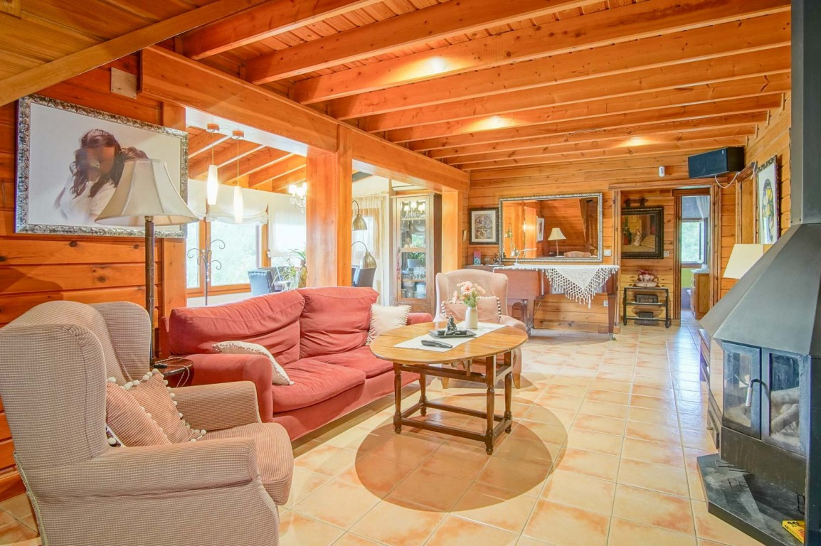 4 Bed Commercial unit for sale in Orba Costa Blanca, Alicante, Spain