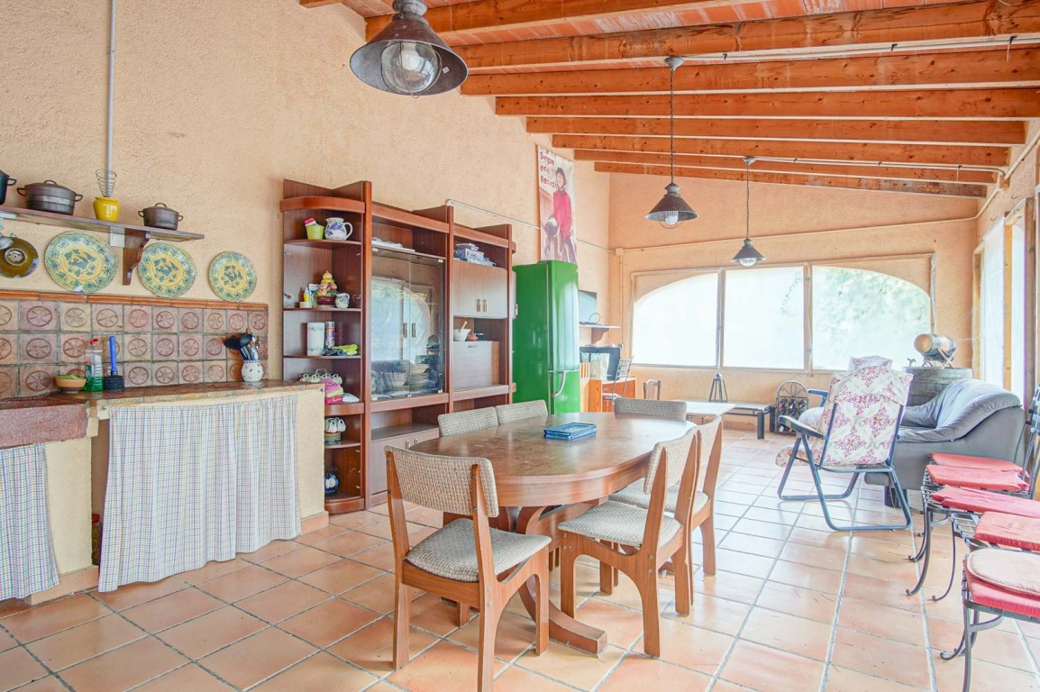 4 Bed Commercial unit for sale in Orba Costa Blanca, Alicante, Spain