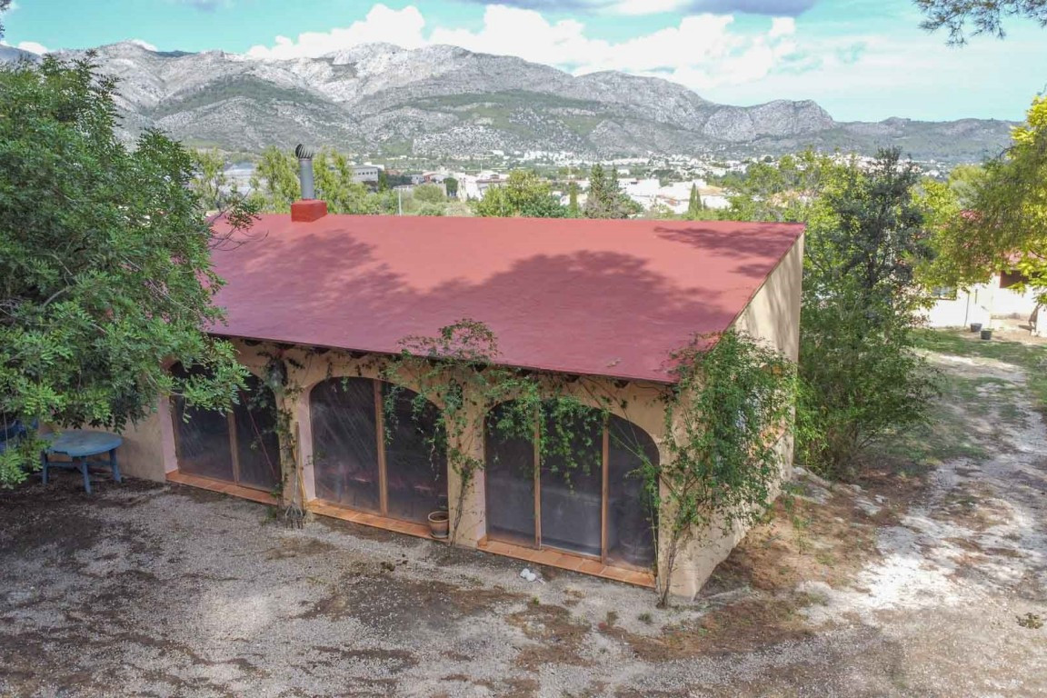 4 Bed Commercial unit for sale in Orba Costa Blanca, Alicante, Spain