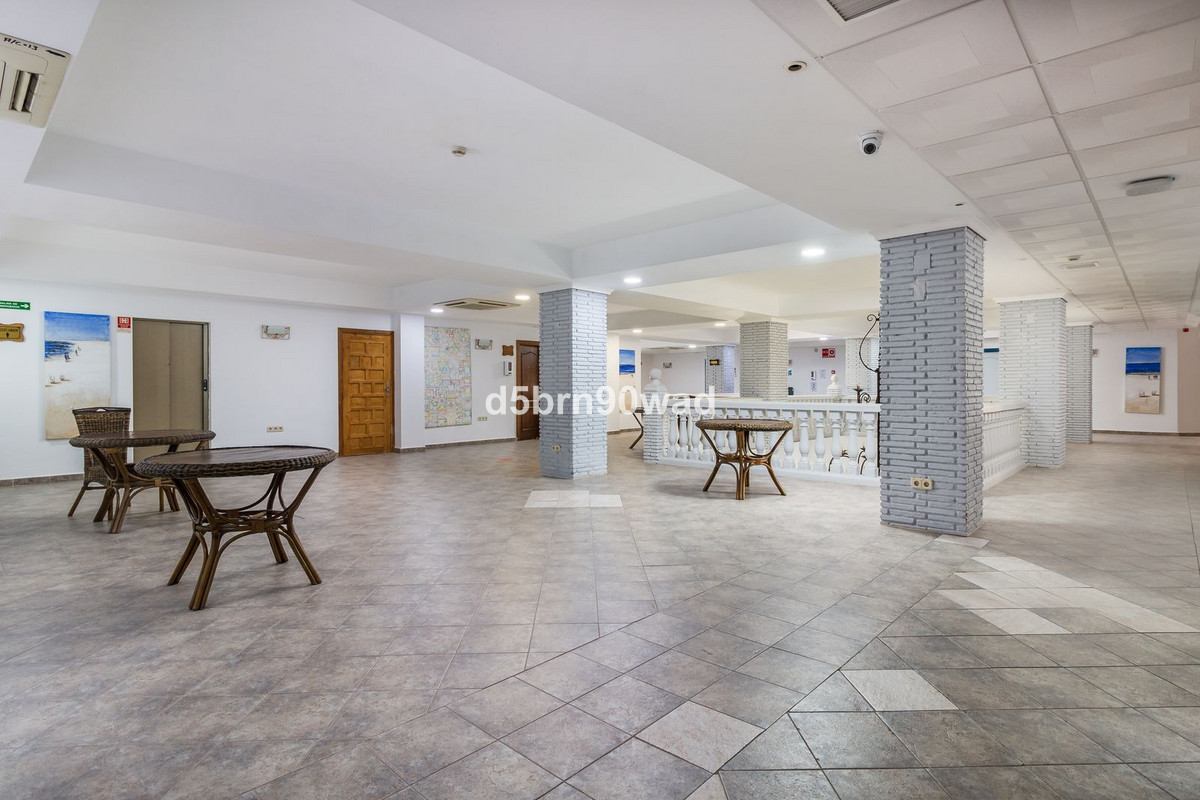 Se vende Hotel de 84 dormitorios en Costa Del Sol, Cadiz, España