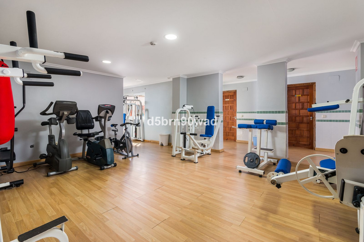 Se vende Hotel de 84 dormitorios en Costa Del Sol, Cadiz, España