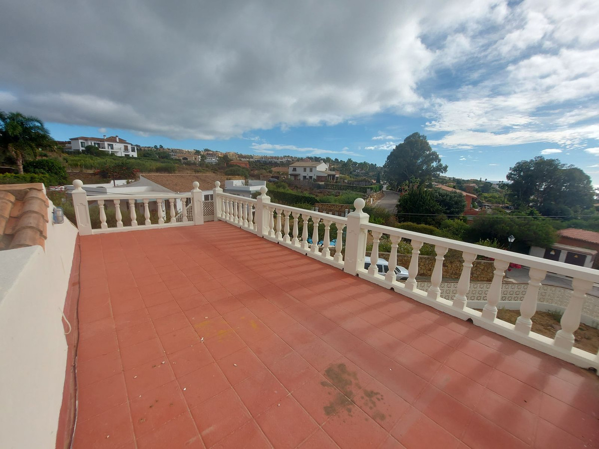 4 Bed Townhouse for sale in Manilva Costa Del Sol, Málaga, Spain