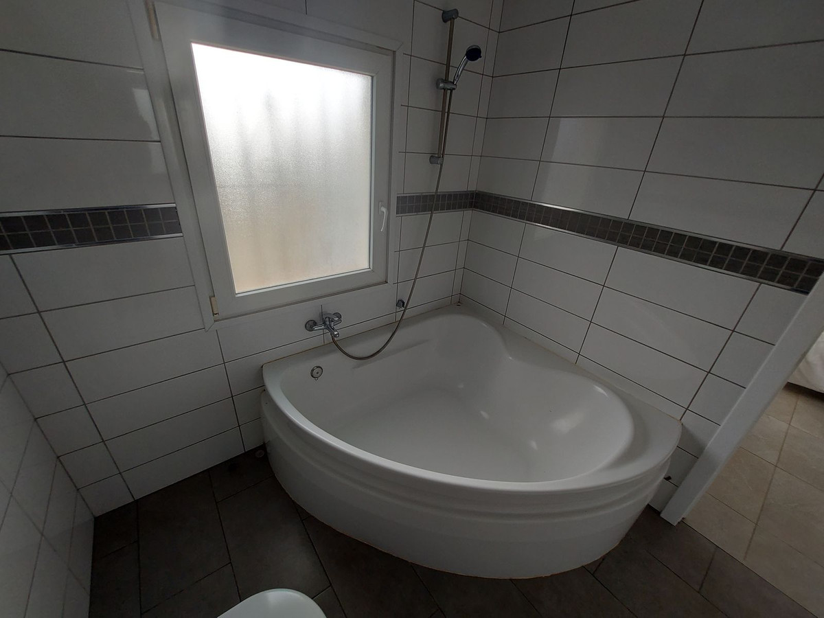 4 Bed Townhouse for sale in Manilva Costa Del Sol, Málaga, Spain