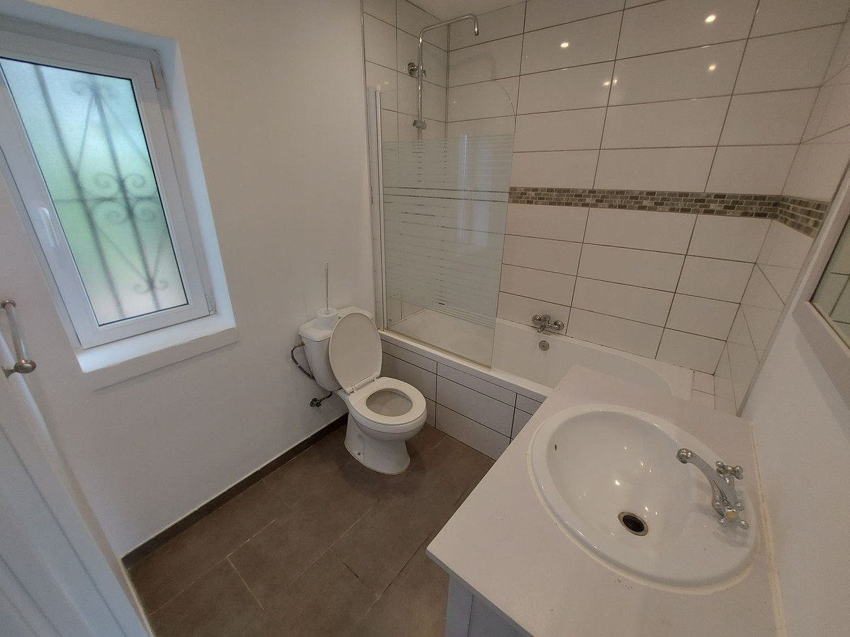 4 Bed Townhouse for sale in Manilva Costa Del Sol, Málaga, Spain