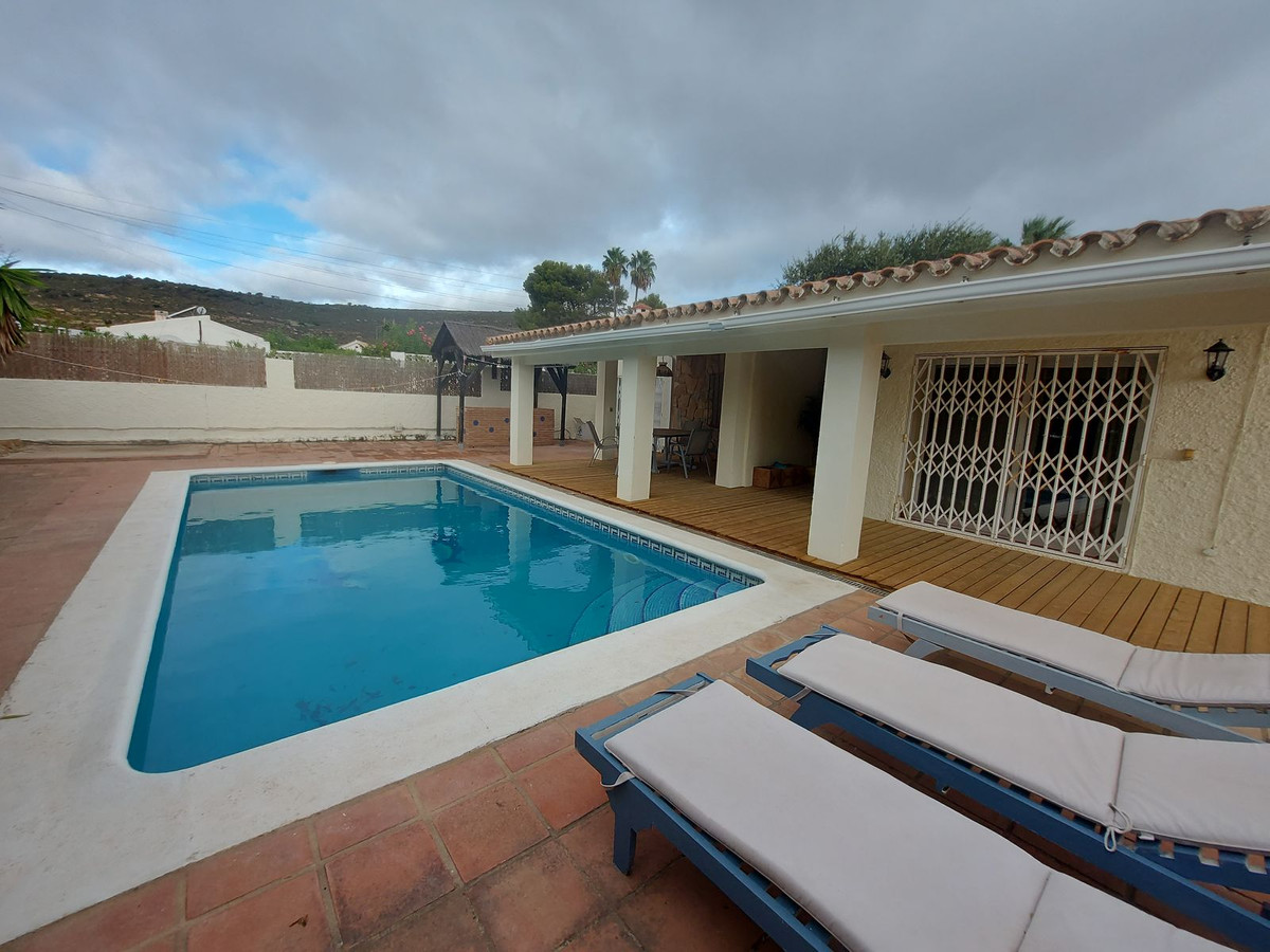 4 Bed Townhouse for sale in Manilva Costa Del Sol, Málaga, Spain