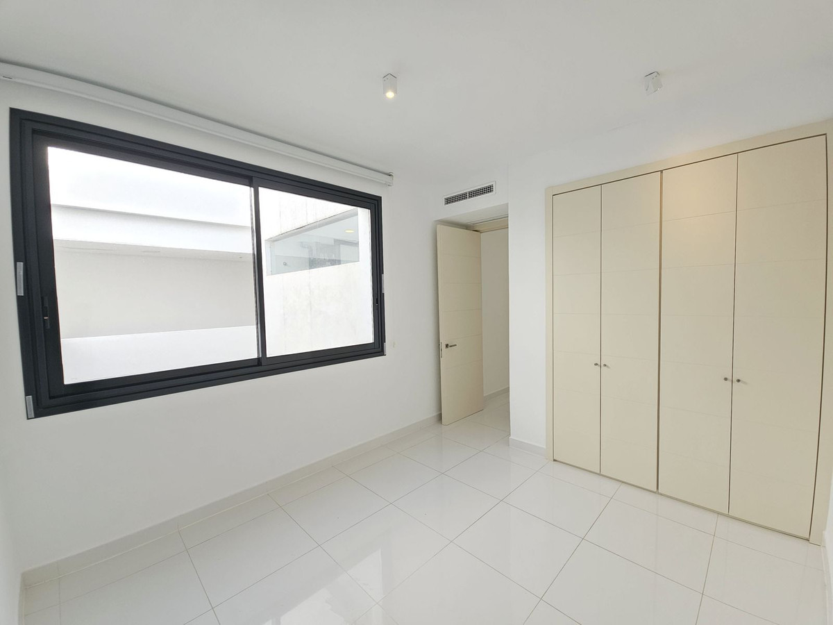 2 Bed Apartment for sale in Atalaya Costa Del Sol, Málaga, Spain