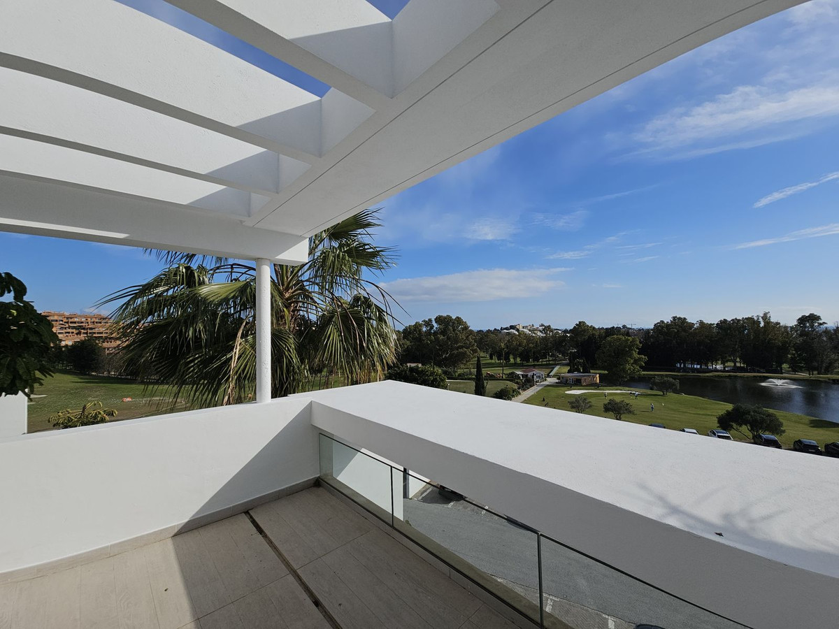 2 Bed Apartment for sale in Atalaya Costa Del Sol, Málaga, Spain