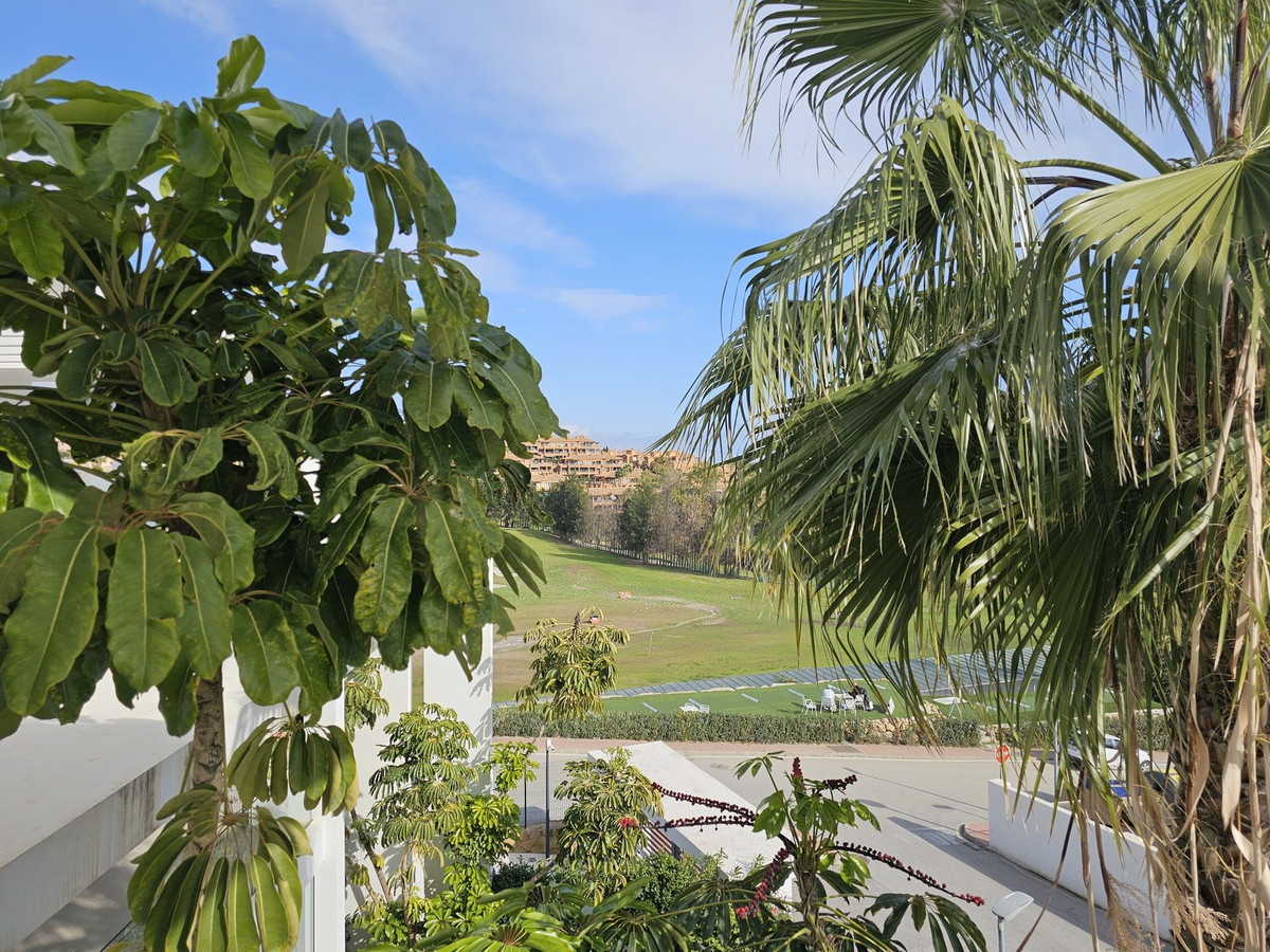 2 Bed Apartment for sale in Atalaya Costa Del Sol, Málaga, Spain