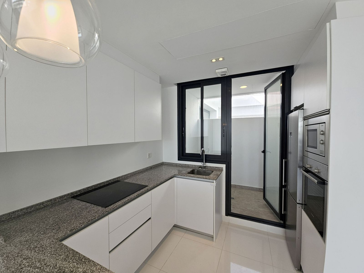 2 Bed Apartment for sale in Atalaya Costa Del Sol, Málaga, Spain