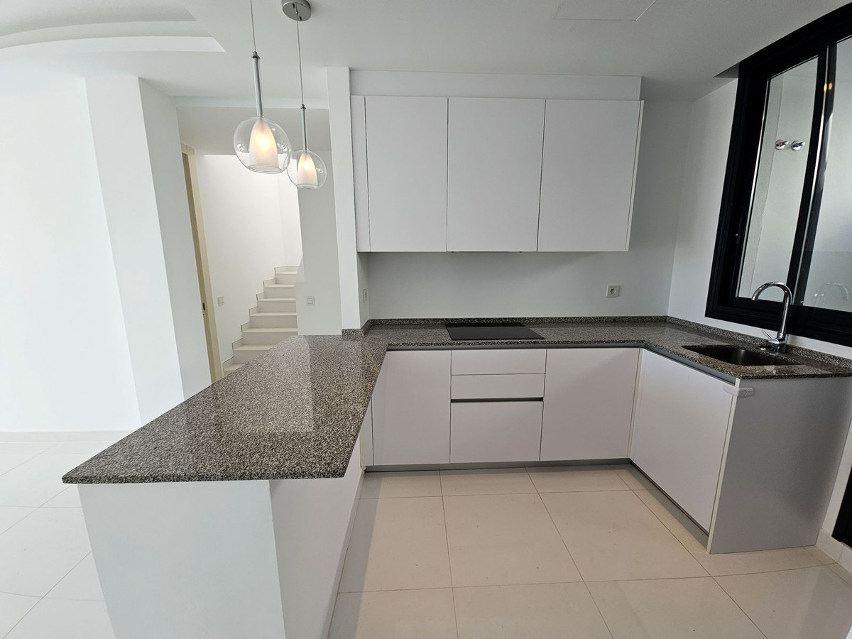 2 Bed Apartment for sale in Atalaya Costa Del Sol, Málaga, Spain