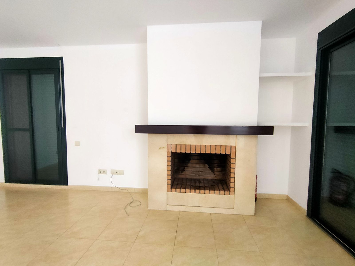 Se vende Pareada de 4 dormitorios en Costa Del Sol, Málaga, España