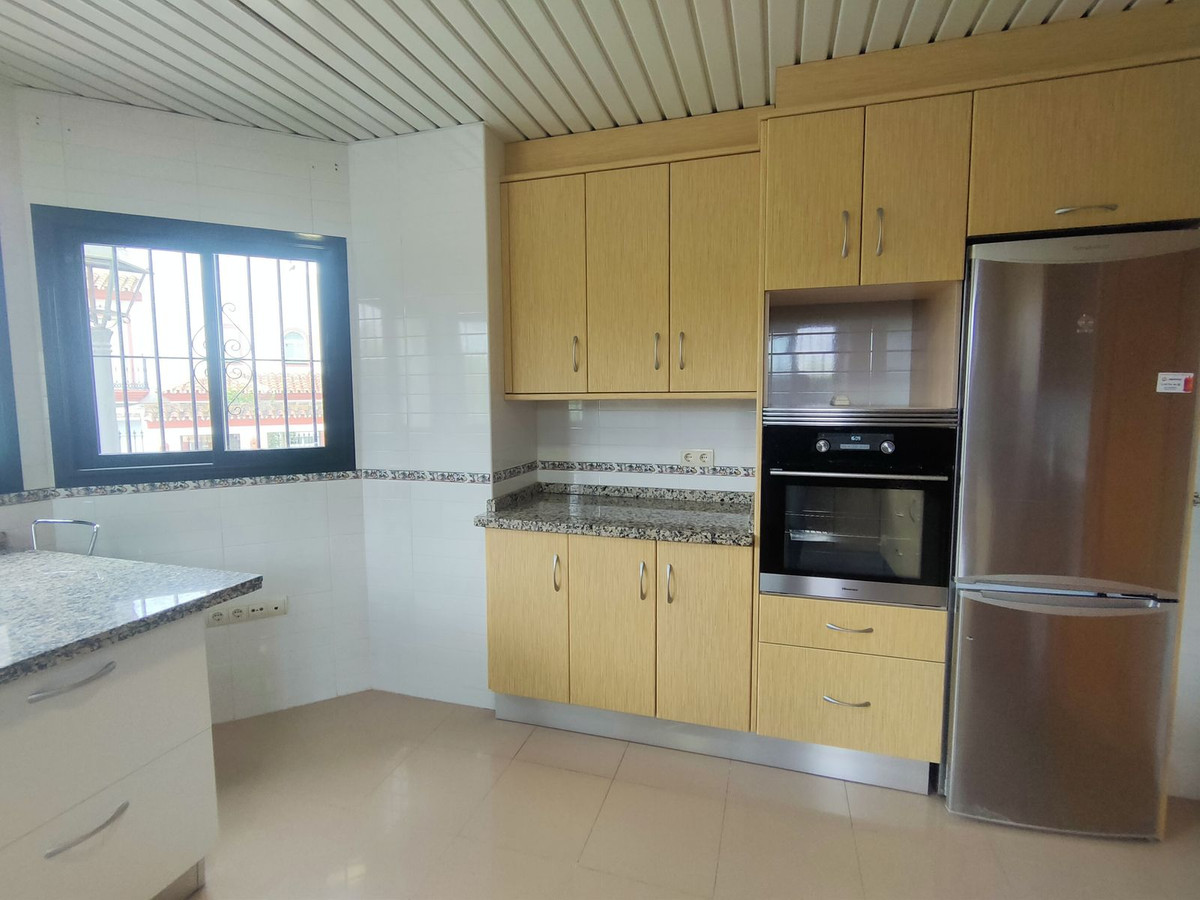 Se vende Pareada de 4 dormitorios en Costa Del Sol, Málaga, España