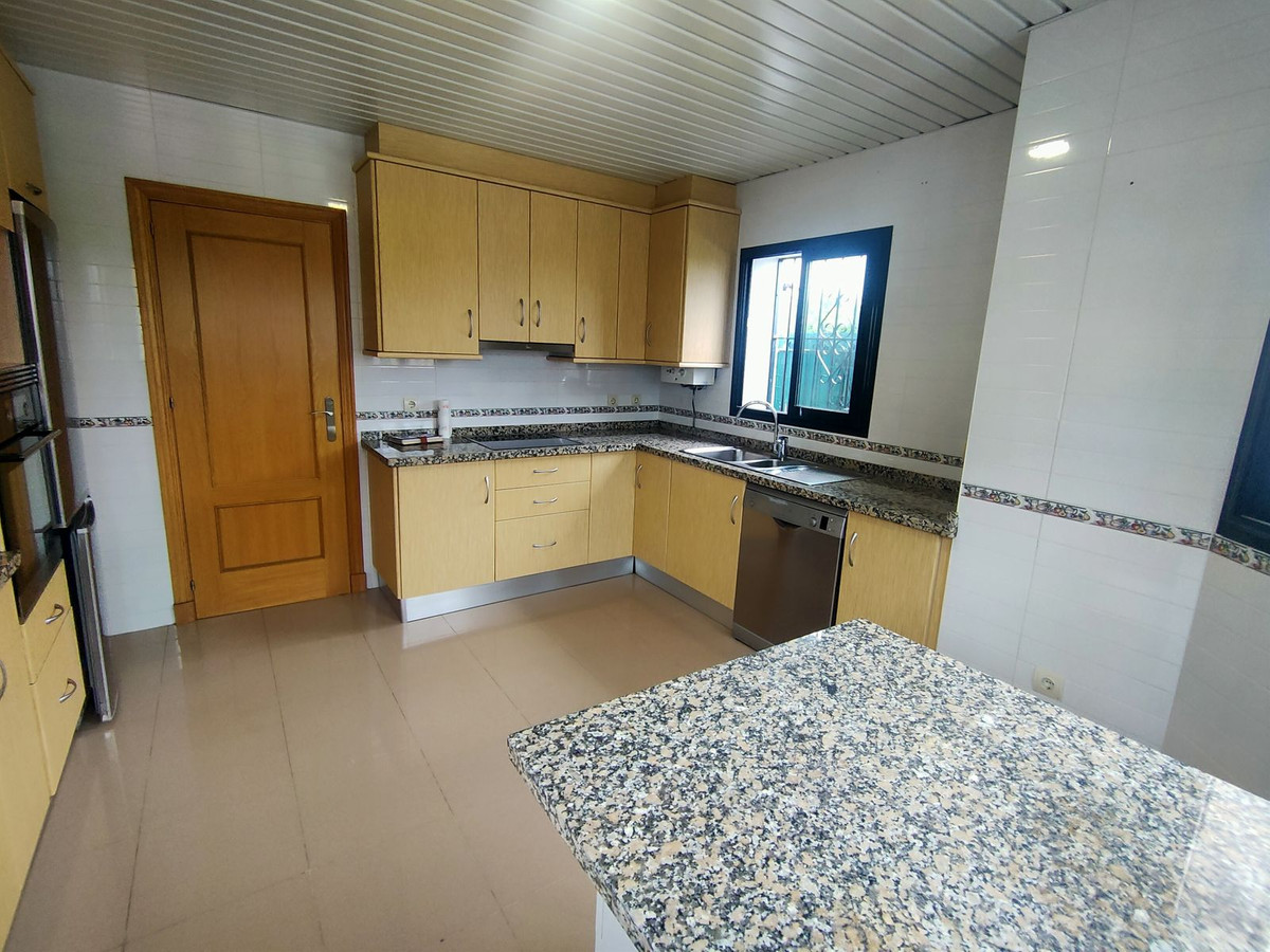 Se vende Pareada de 4 dormitorios en Costa Del Sol, Málaga, España