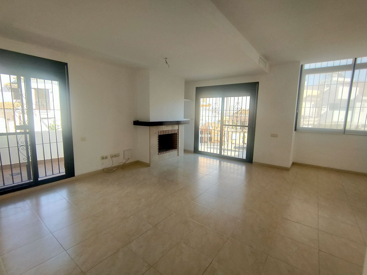 Se vende Pareada de 4 dormitorios en Costa Del Sol, Málaga, España