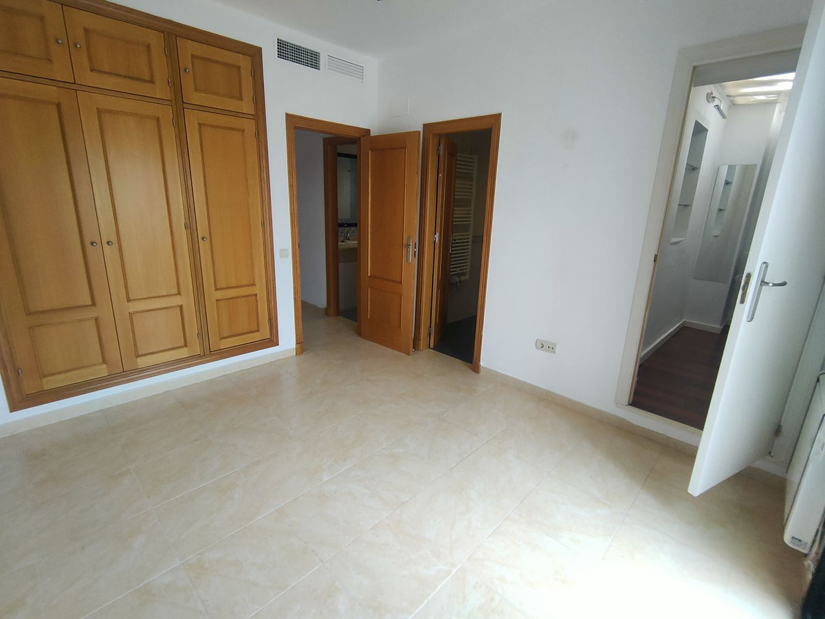 Se vende Pareada de 4 dormitorios en Costa Del Sol, Málaga, España