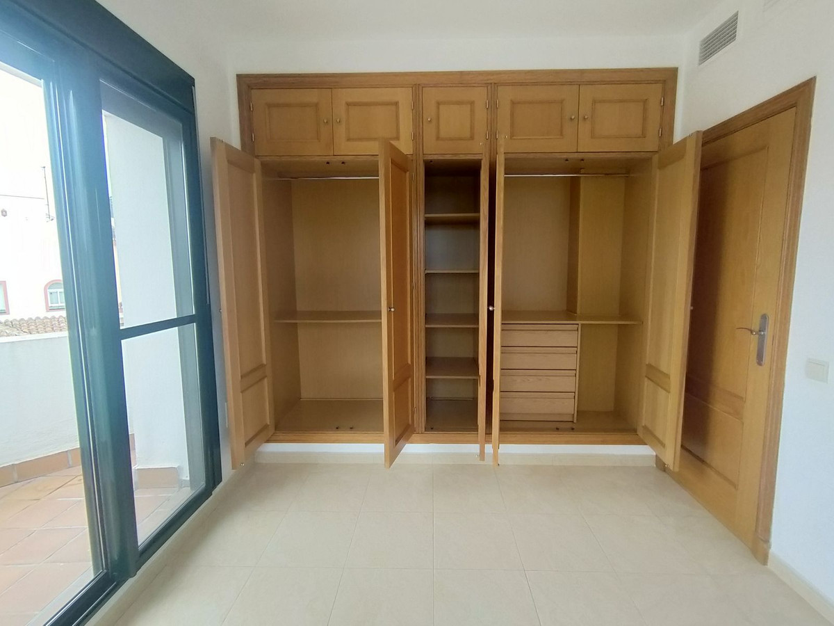 Se vende Pareada de 4 dormitorios en Costa Del Sol, Málaga, España