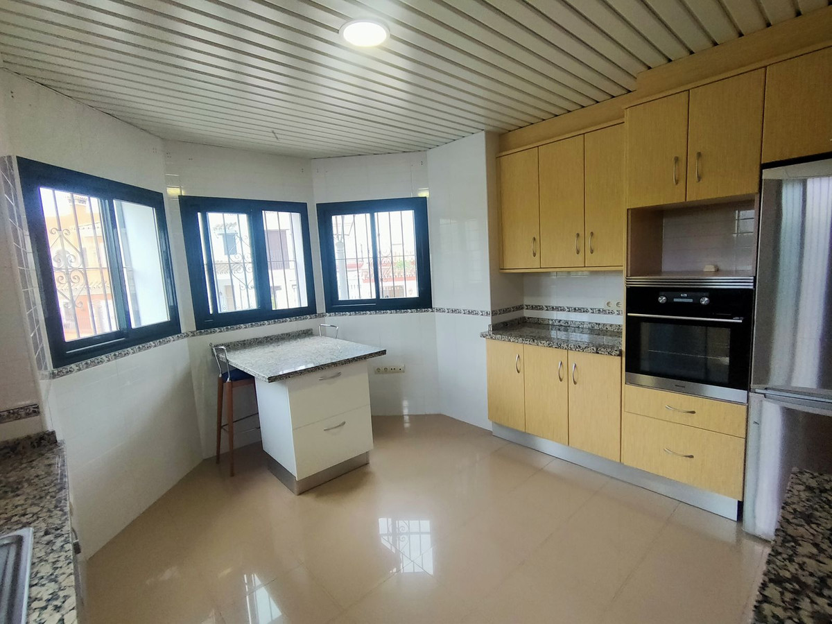 Se vende Pareada de 4 dormitorios en Costa Del Sol, Málaga, España