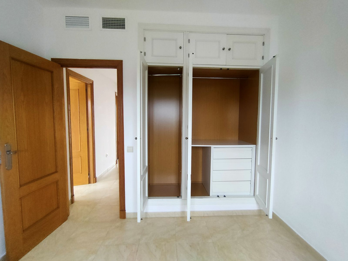 Se vende Pareada de 4 dormitorios en Costa Del Sol, Málaga, España