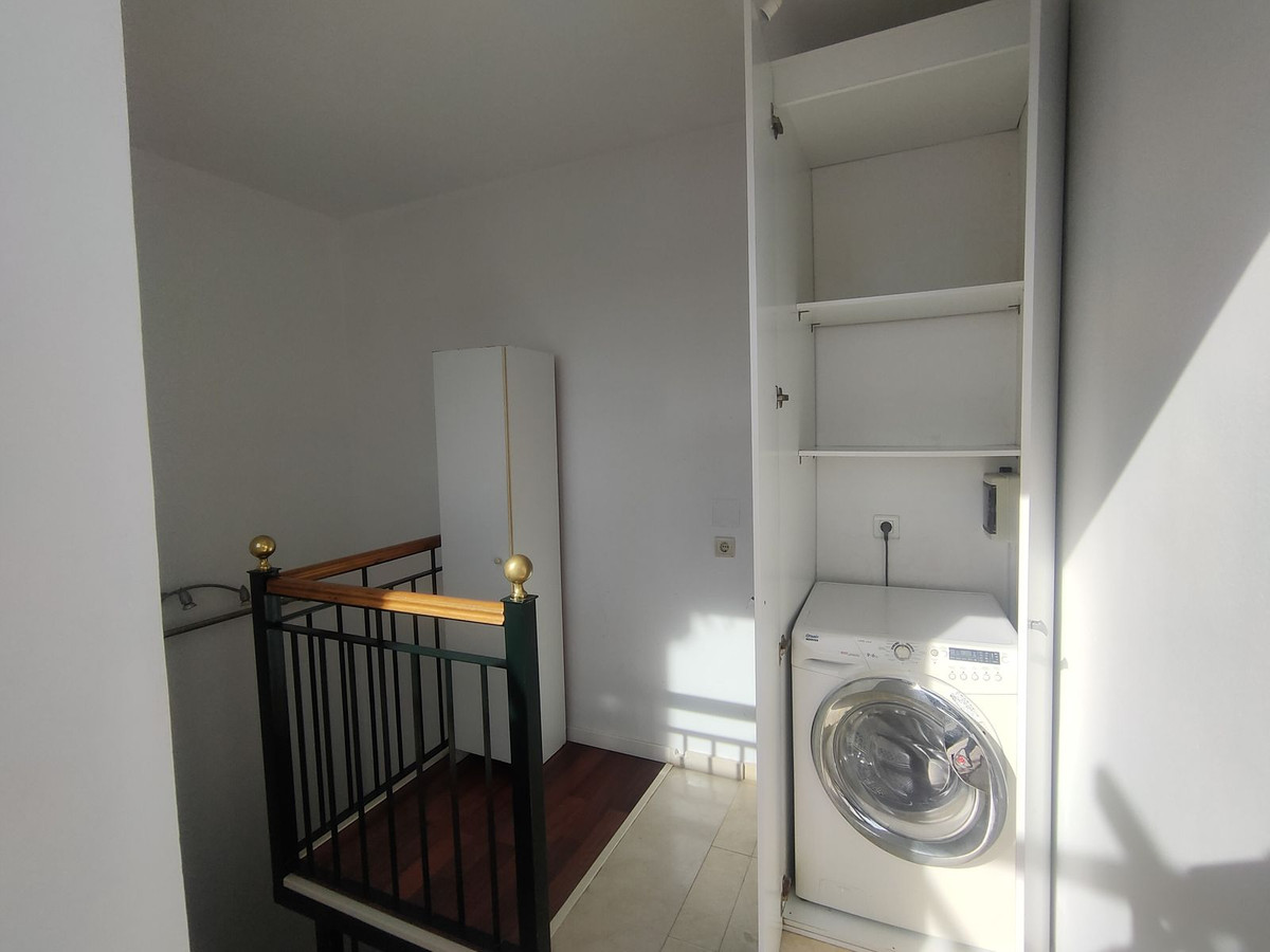 Se vende Pareada de 4 dormitorios en Costa Del Sol, Málaga, España