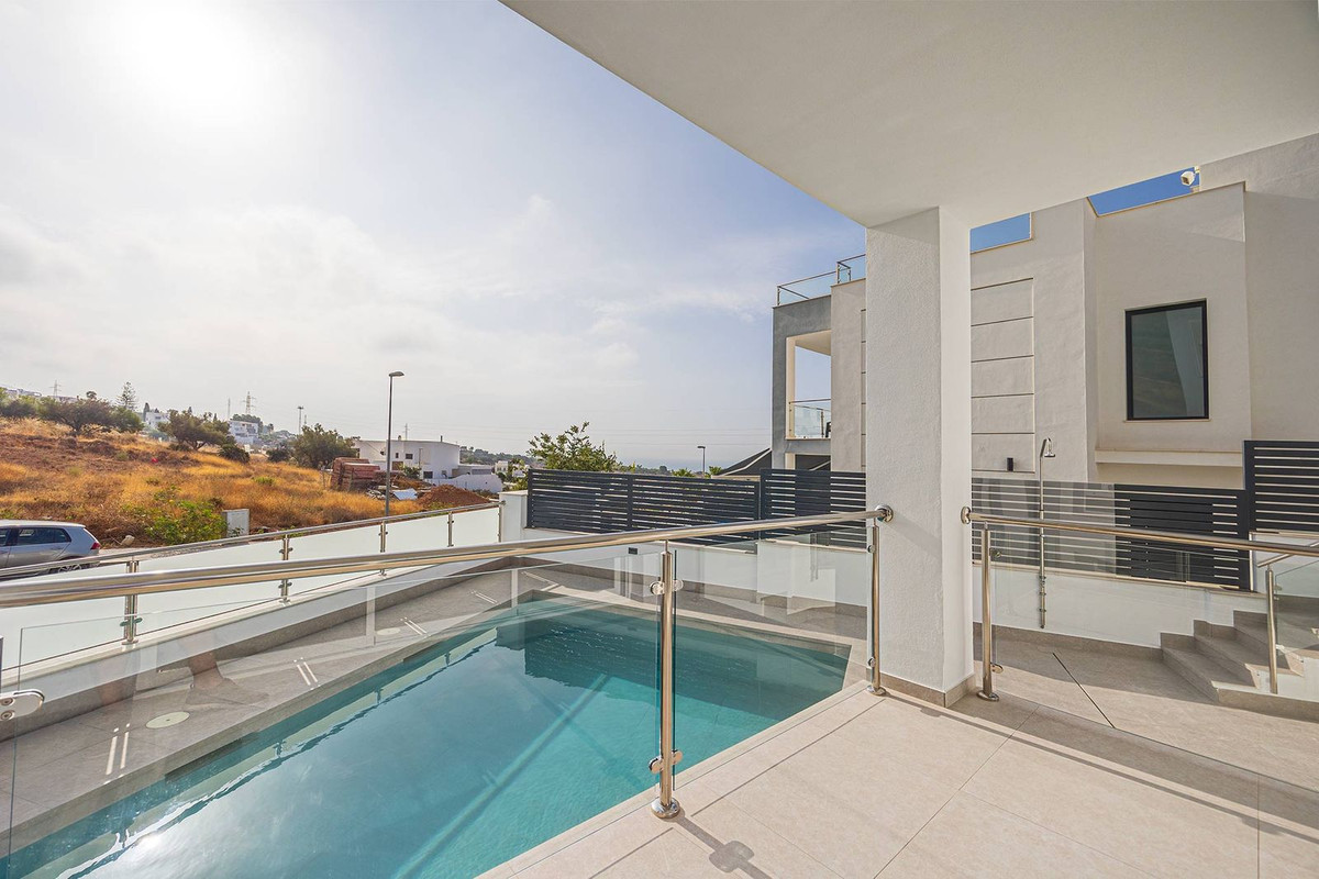 4 Bed Townhouse for sale in Nerja Costa Del Sol East, Málaga, Spain