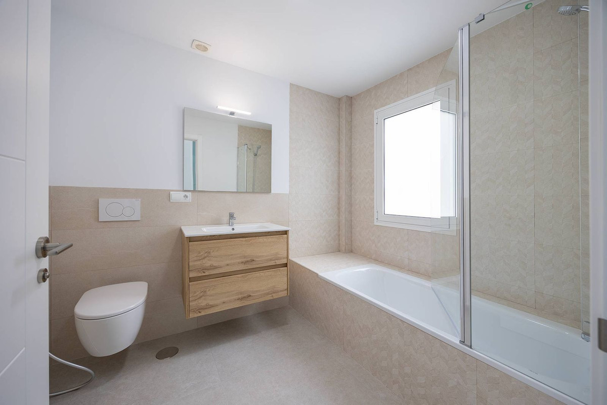 4 Bed Townhouse for sale in Nerja Costa Del Sol East, Málaga, Spain