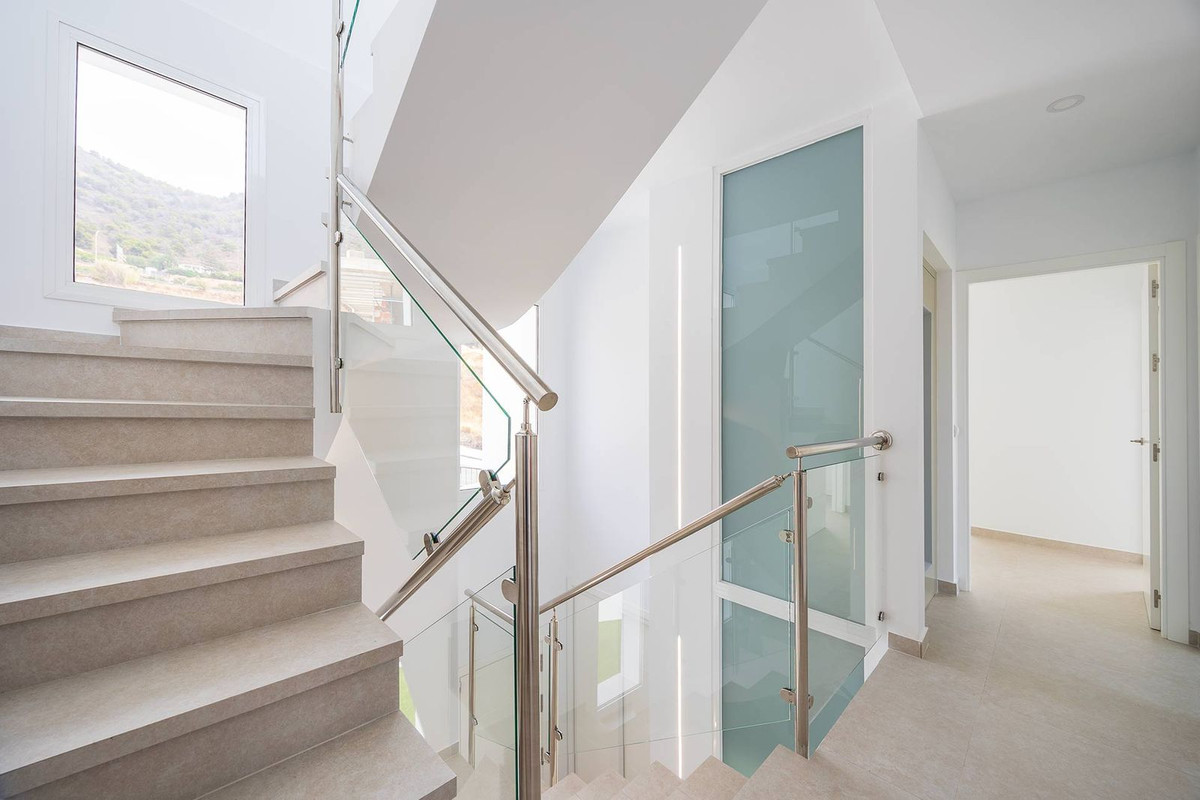 4 Bed Townhouse for sale in Nerja Costa Del Sol East, Málaga, Spain