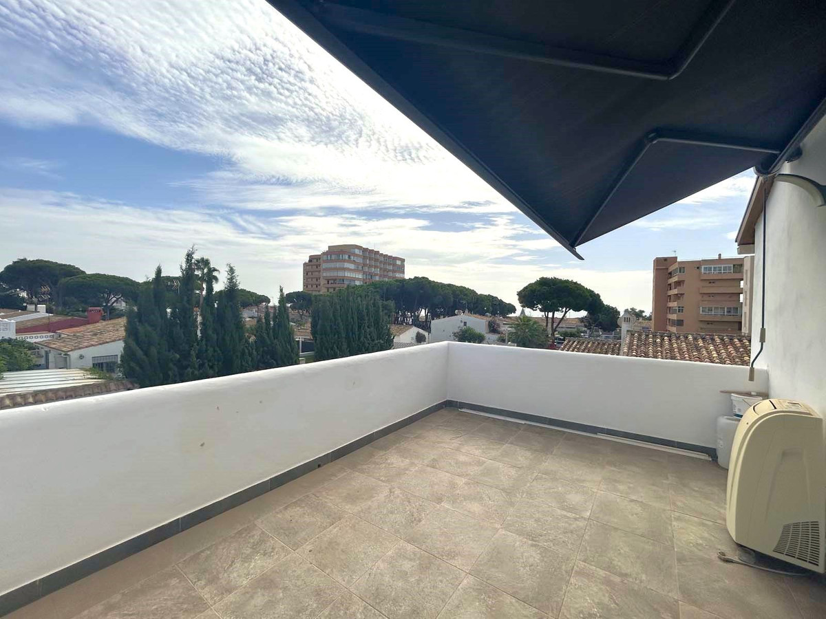 4 Bed Townhouse for sale in Calahonda Costa Del Sol, Málaga, Spain