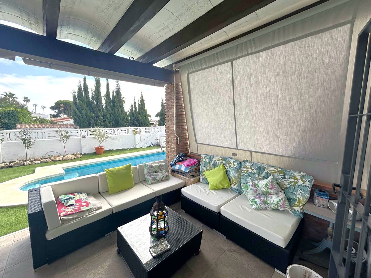 4 Bed Townhouse for sale in Calahonda Costa Del Sol, Málaga, Spain