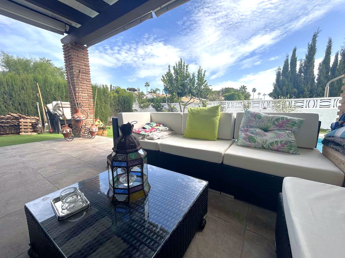 4 Bed Townhouse for sale in Calahonda Costa Del Sol, Málaga, Spain